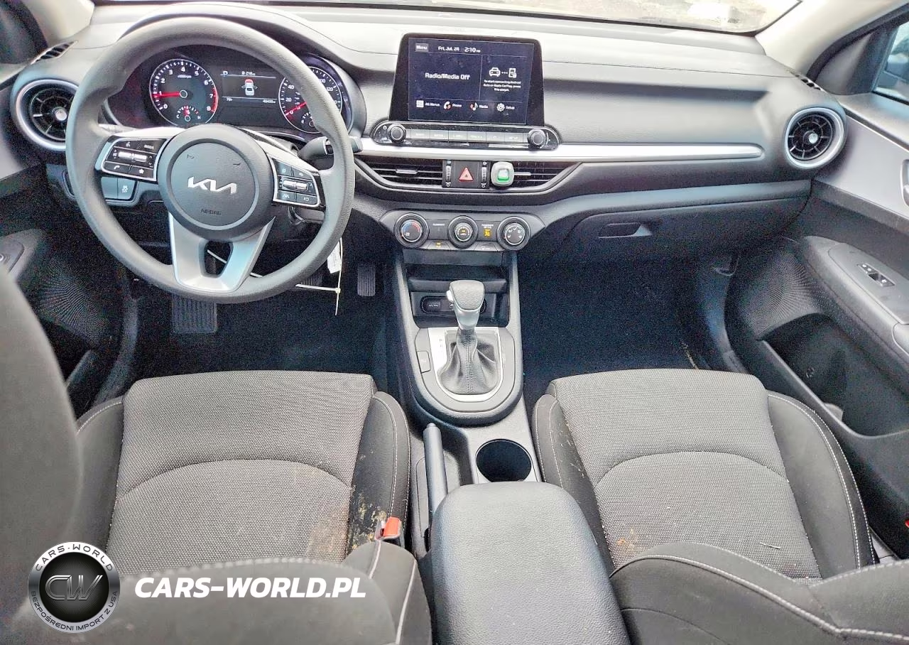 2023 Kia Forte Lxs VIN:3KPF24AD9PE570674 - 8