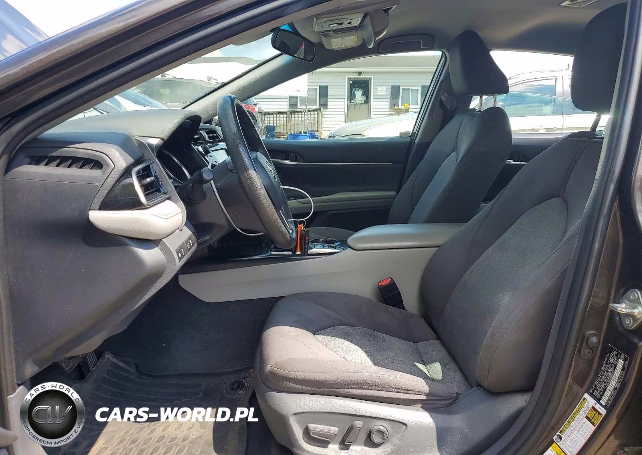 2019 Toyota Camry Le VIN:4T1B31HKXKU509127 - 7