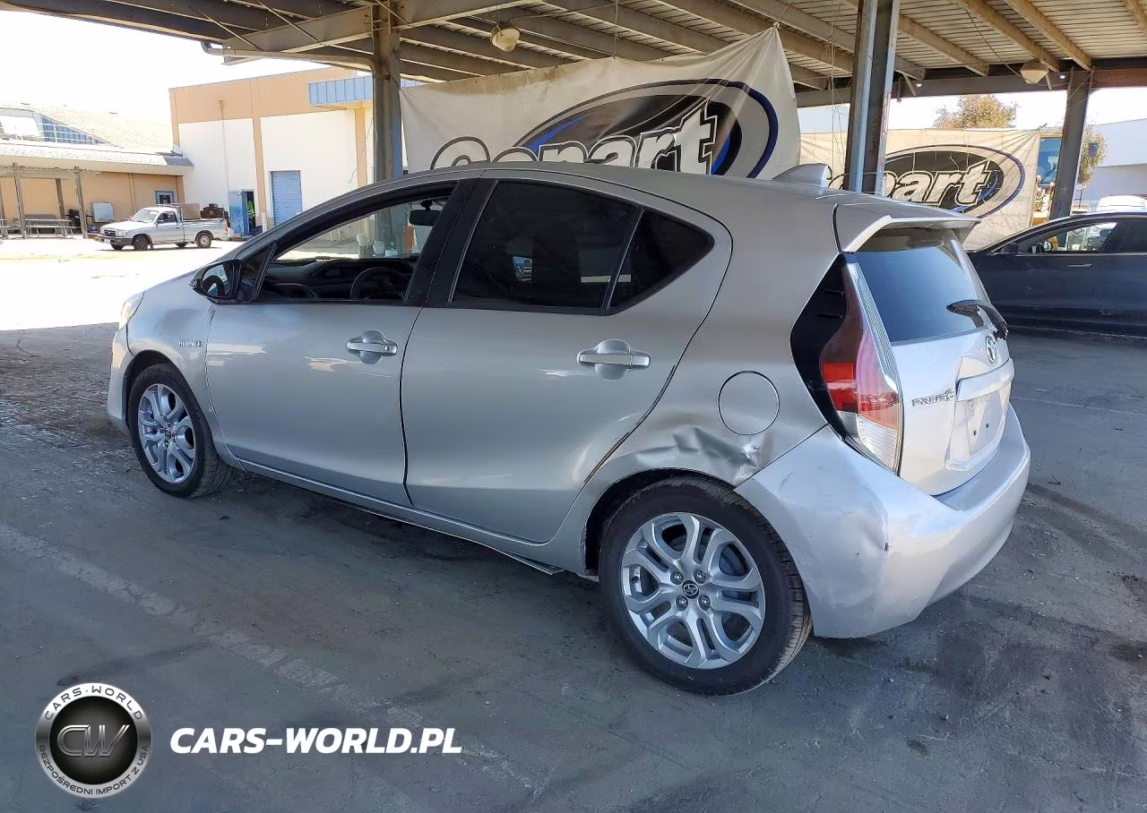 2015 Toyota Prius C One VIN:JTDKDTB32F1584524 - 2