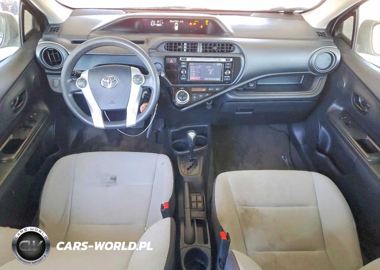 2015 Toyota Prius C One VIN:JTDKDTB32F1584524 - 8