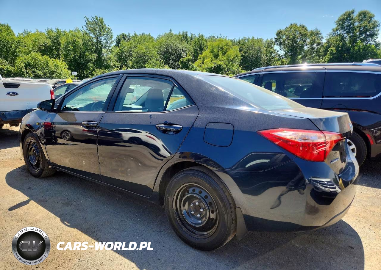 2018 Toyota Corolla Le VIN:2T1BURHE4JC118304 - 2