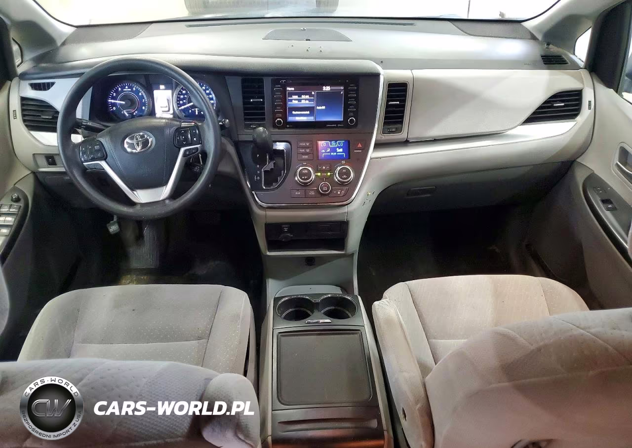 2018 Toyota Sienna Le VIN:5TDKZ3DC1JS944814 - 8