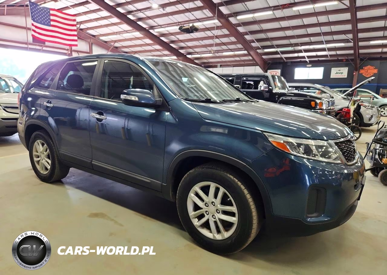 2014 Kia Sorento Lx VIN:5XYKT3A60EG528787 - 4