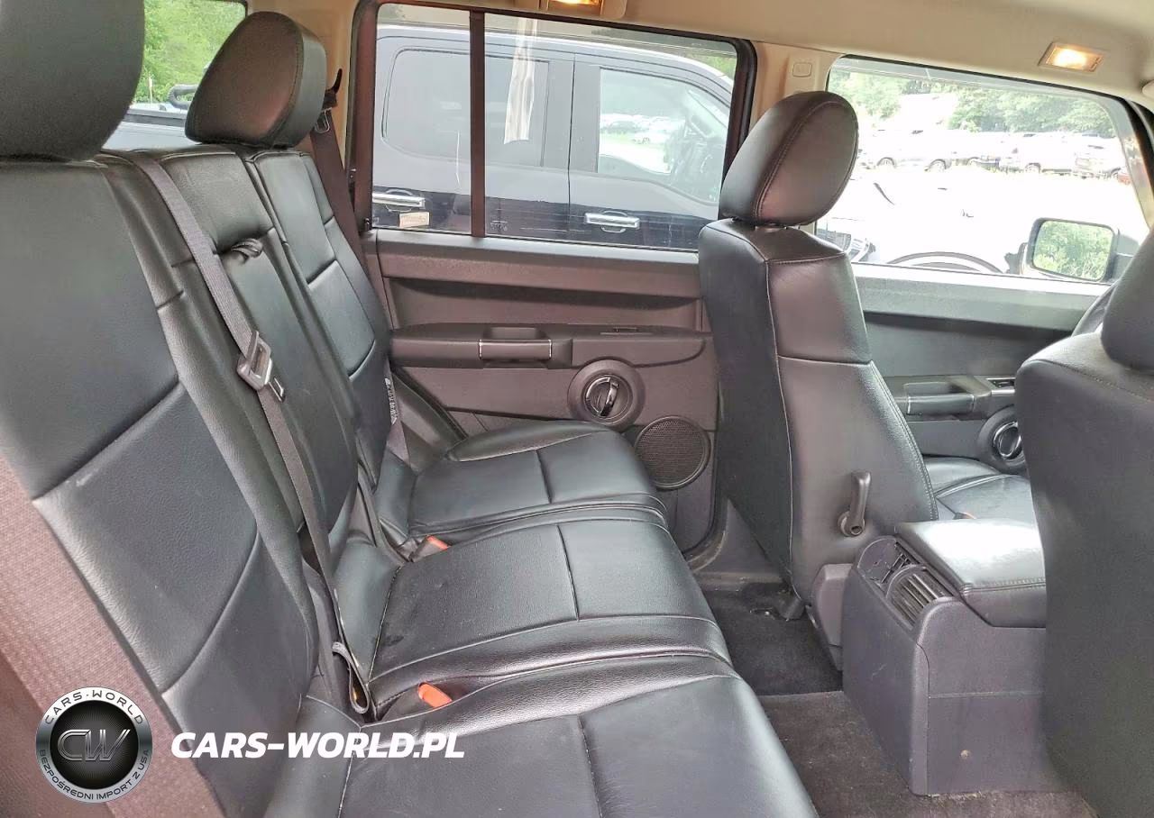 2010 Jeep Commander Sport VIN:1J4RG4GK1AC137220 - 11