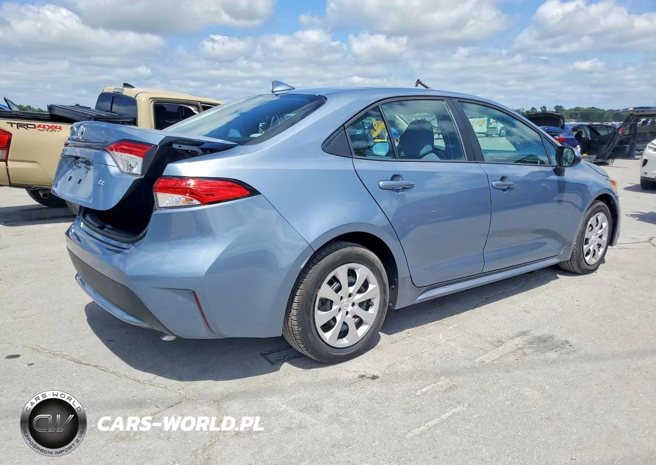 2020 Toyota Corolla Le VIN:5YFEPRAE3LP103472 - 3