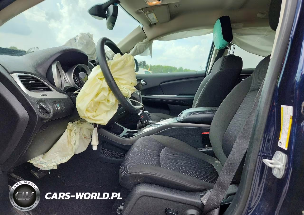2019 Dodge Journey VIN:3C4PDCBG6KT738423 - 7