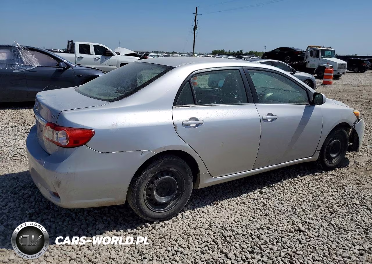 2011 Toyota Corolla Le VIN:2T1BU4EE6BC585703 - 3