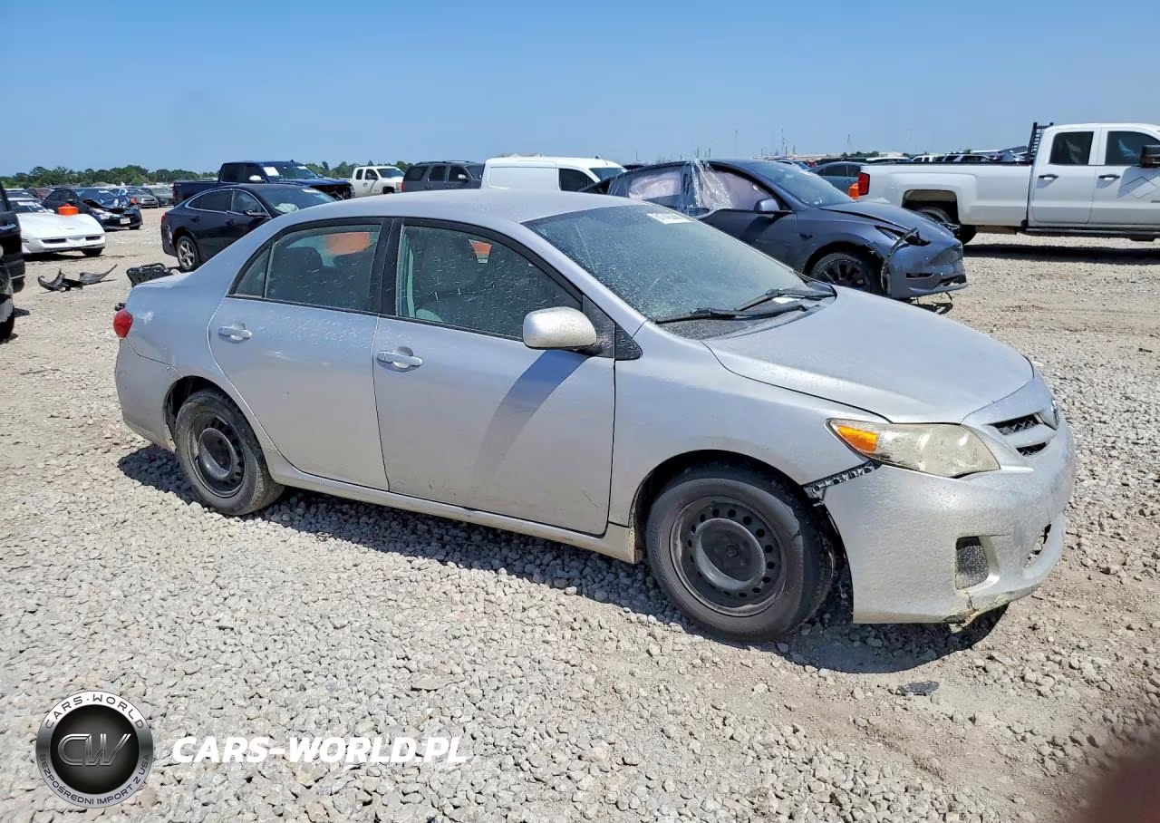 2011 Toyota Corolla Le VIN:2T1BU4EE6BC585703 - 4