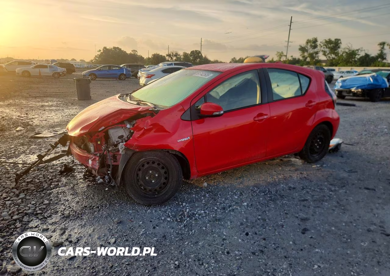 2016 Toyota Prius C Two