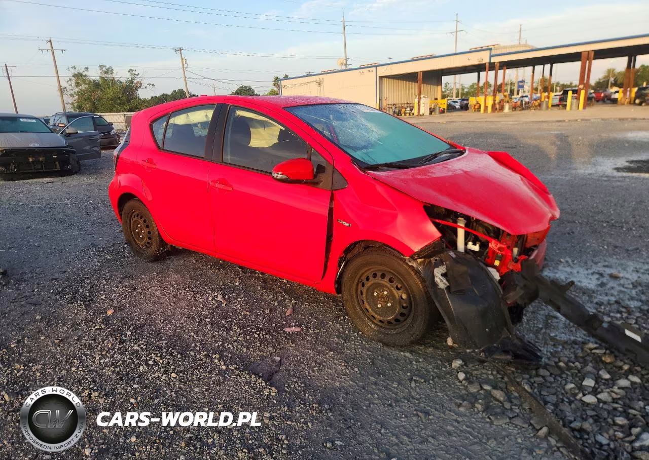 2016 Toyota Prius C Two VIN:JTDKDTB34G1118207 - 4