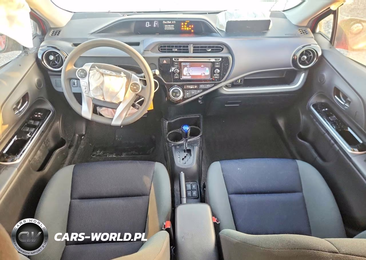 2016 Toyota Prius C Two VIN:JTDKDTB34G1118207 - 8