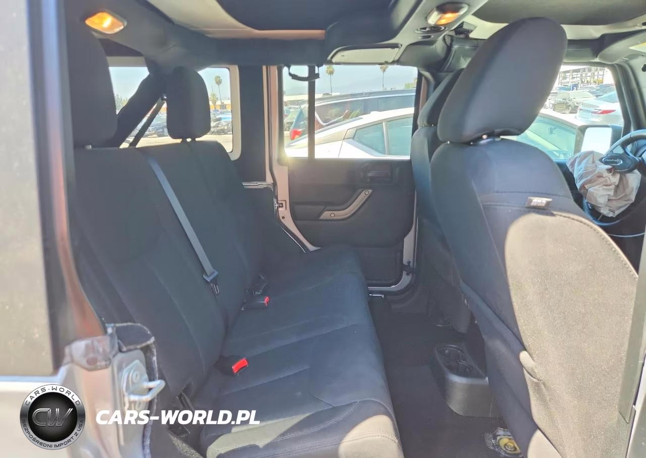2018 Jeep Wrangler Unlimited Sport VIN:1C4HJWDG8JL812026 - 11