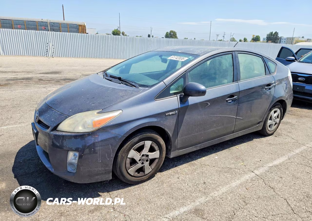 2011 Toyota Prius Two – zdjęcie 1 z 12