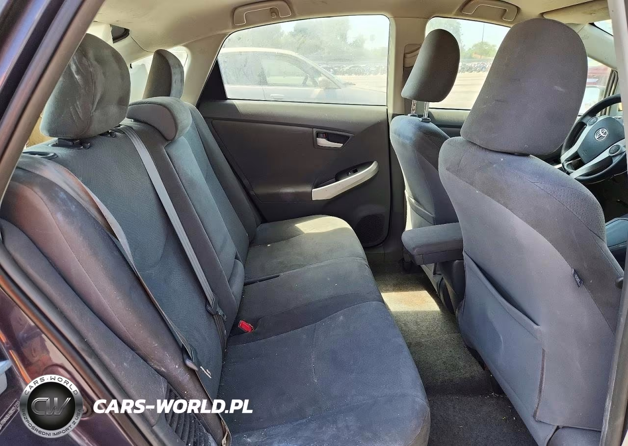 2011 Toyota Prius Two VIN:JTDKN3DU2B0257737 - 10