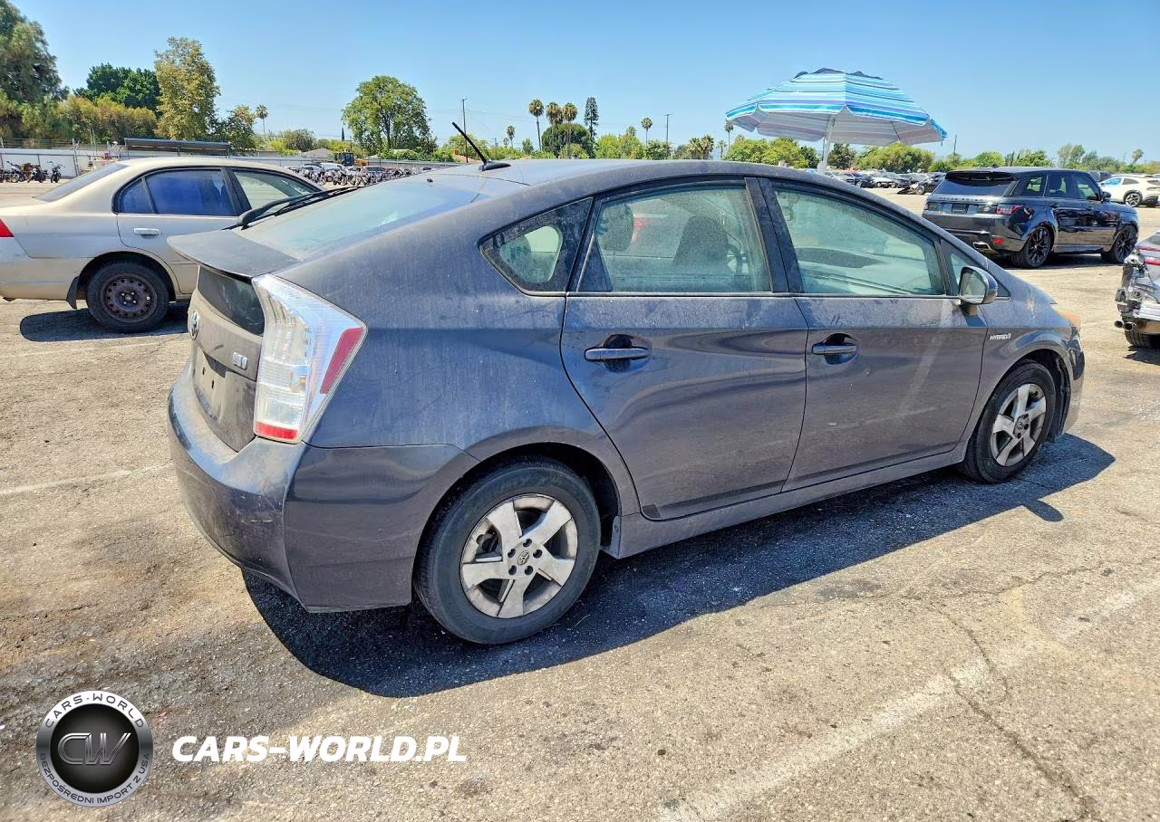 2011 Toyota Prius Two VIN:JTDKN3DU2B0257737 - 3