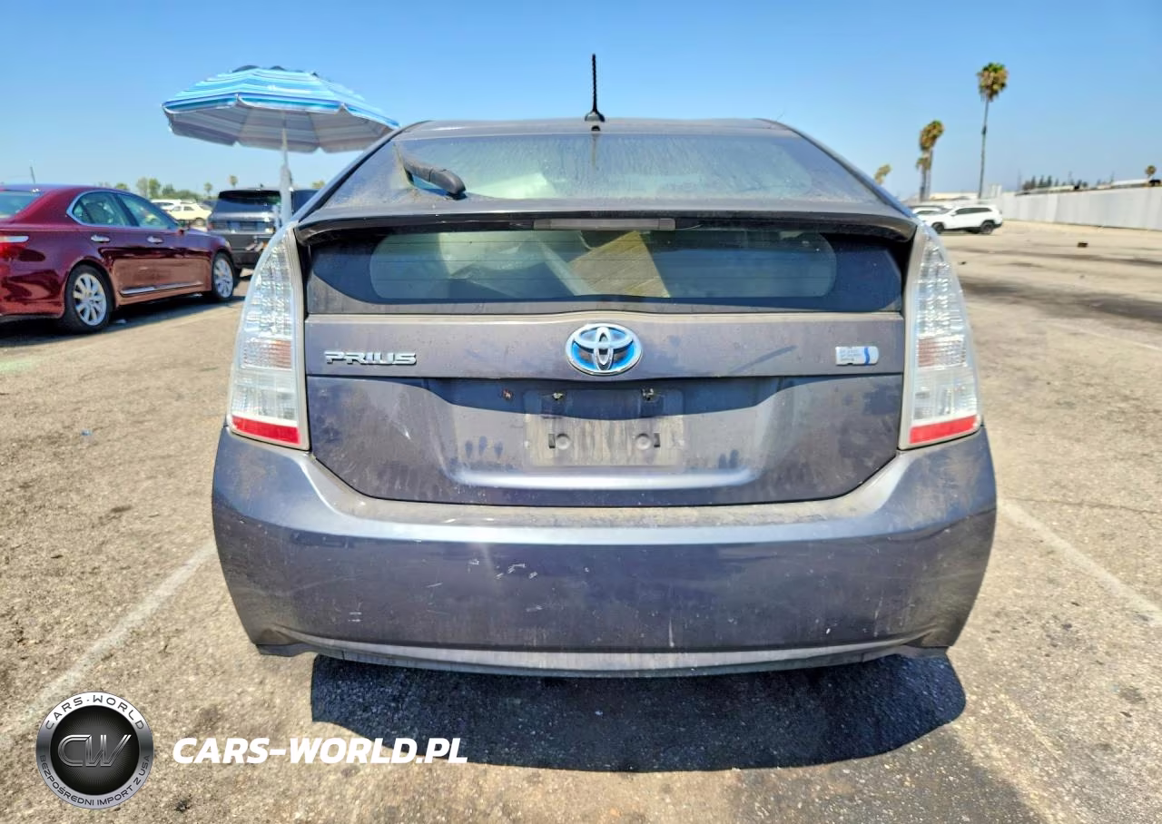 2011 Toyota Prius Two VIN:JTDKN3DU2B0257737 - 6
