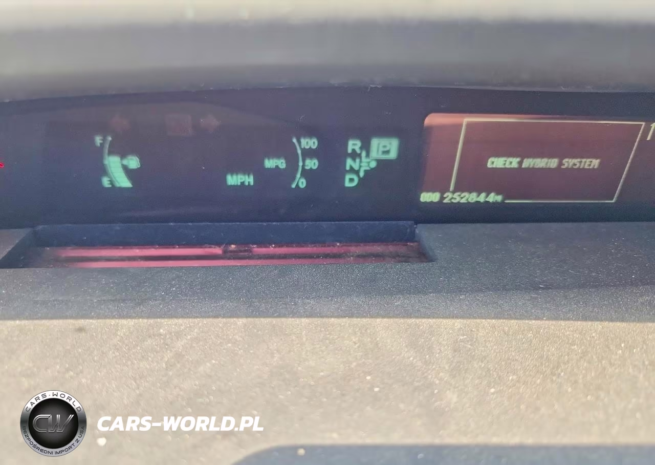 2011 Toyota Prius Two VIN:JTDKN3DU2B0257737 - 9