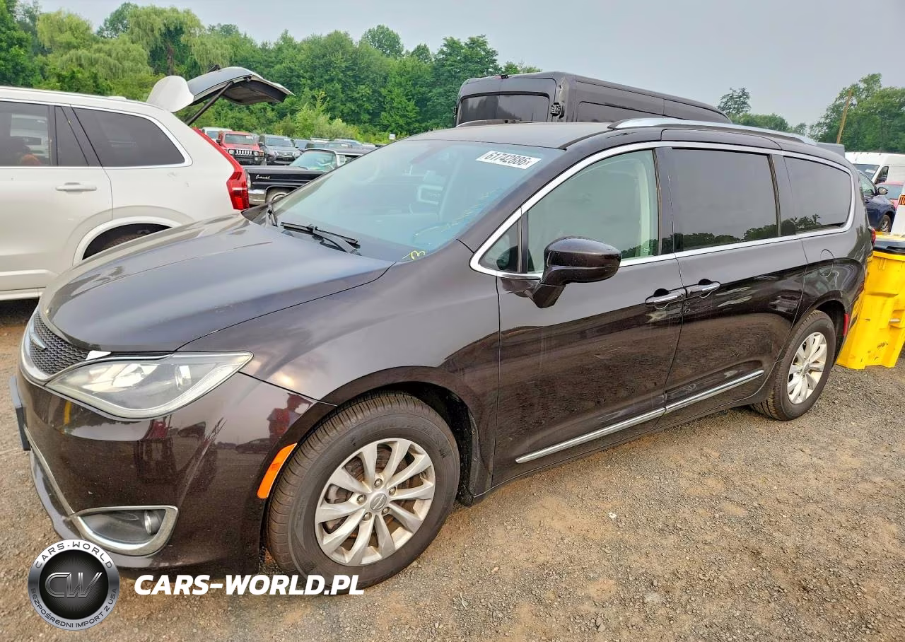 2018 Chrysler Pacifica Touring L