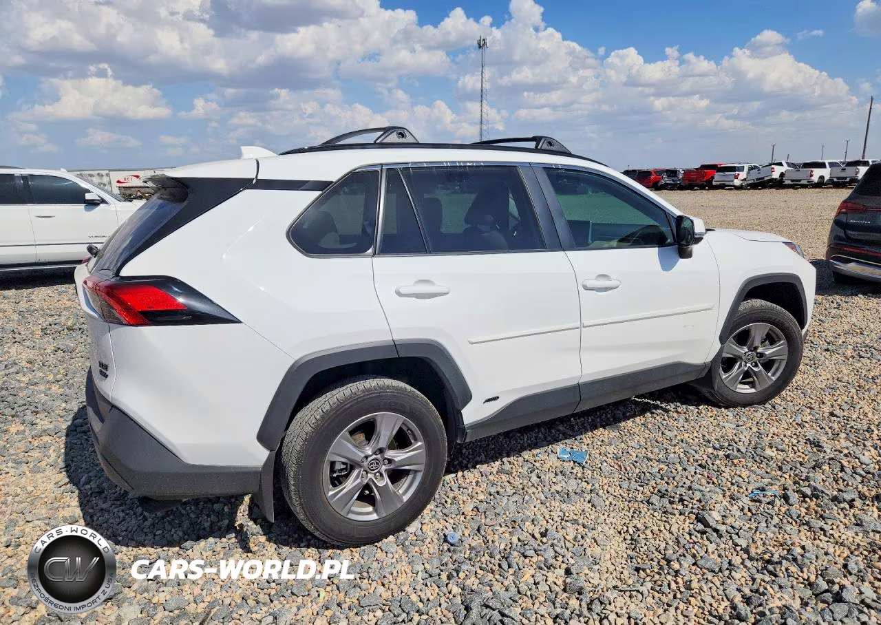 2025 Toyota Rav4 Hybrid Xle VIN:4T3RWRFV2SU206027 - 3