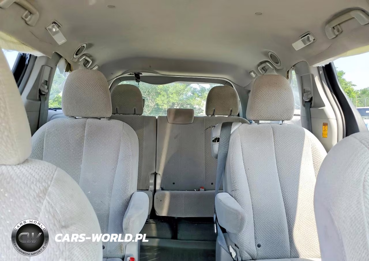 2014 Toyota Sienna Le VIN:5TDKK3DC1ES491806 - 10