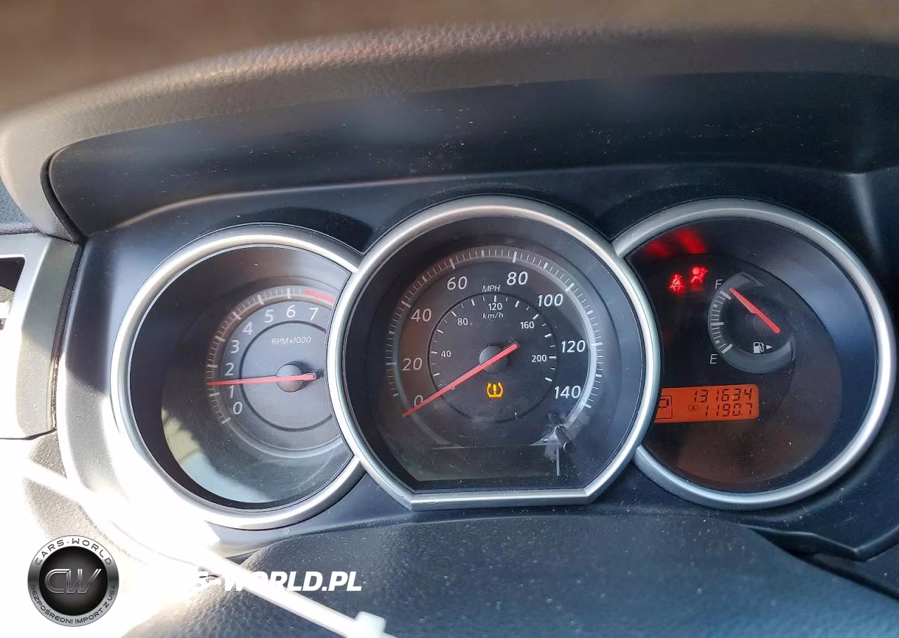 2010 Nissan Versa 1.8 S VIN:3N1BC1CP8AL451523 - 9