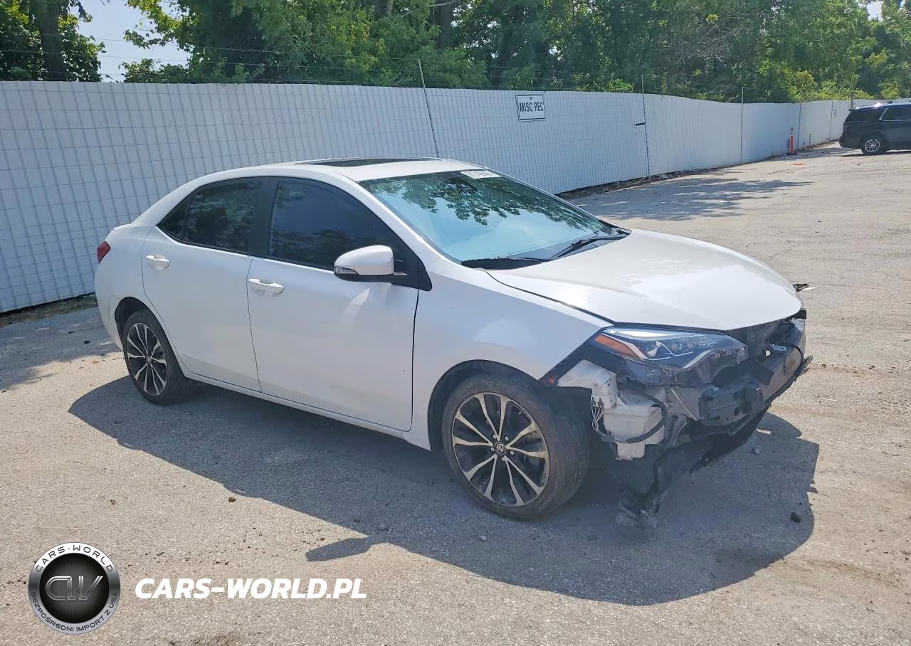 2017 Toyota Corolla Se VIN:5YFBURHE1HP690747 - 4