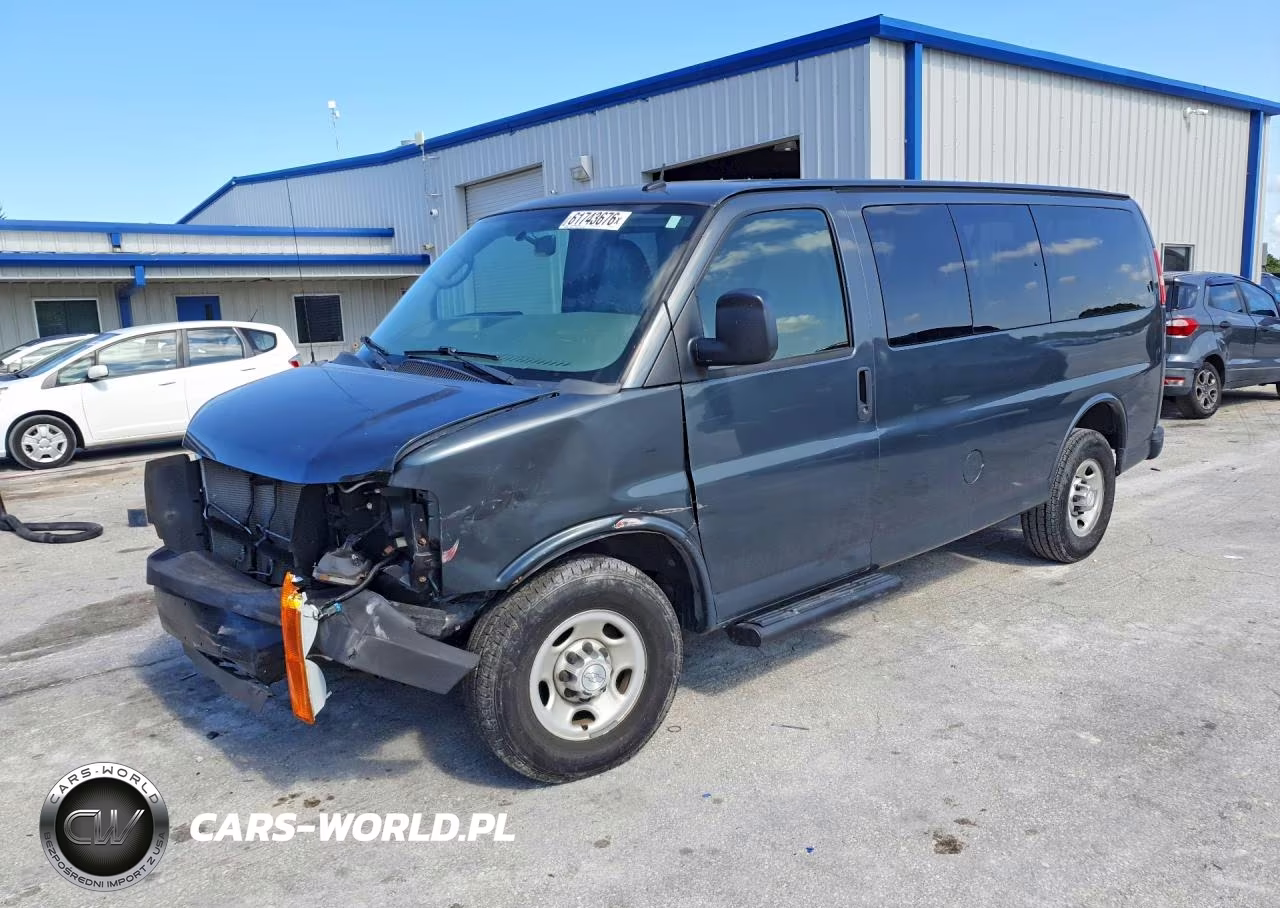 2015 Chevrolet Express G2500 Ls
