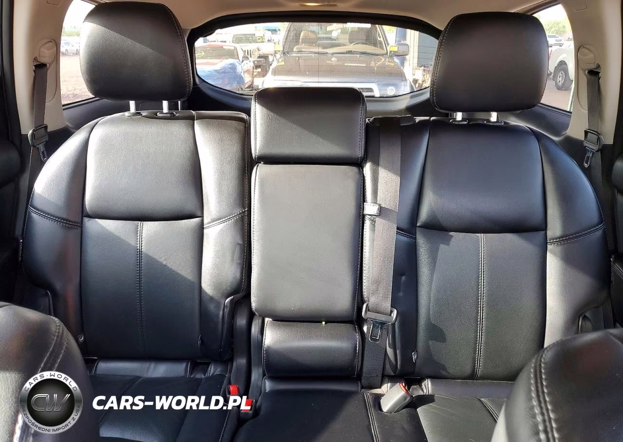 2020 Nissan Pathfinder Sl VIN:5N1DR2CM2LC612362 - 10