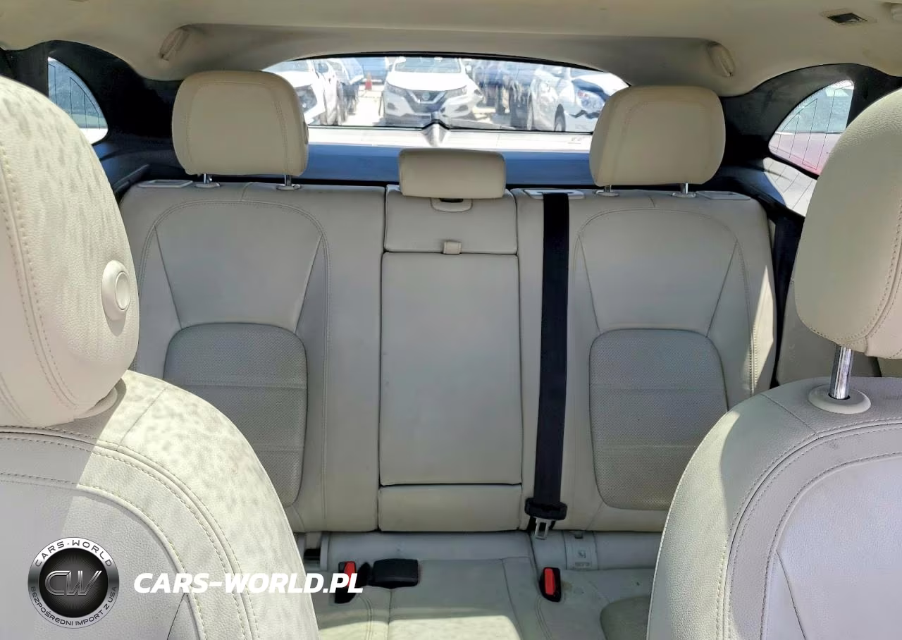 2018 Jaguar F-Pace Prestige VIN:SADCK2FX3JA256821 - 10