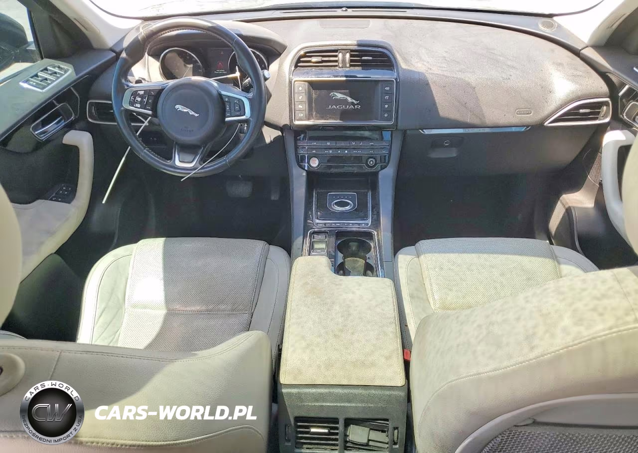 2018 Jaguar F-Pace Prestige VIN:SADCK2FX3JA256821 - 8