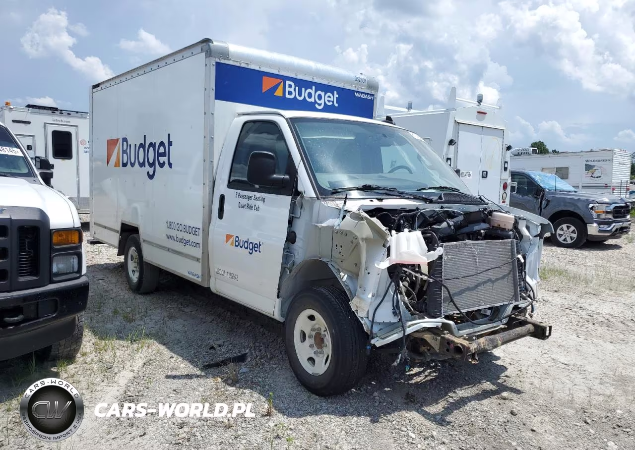 2023 GMC Savana Cutaway G3500 VIN:1GDY7RFP6P1193245 - 4