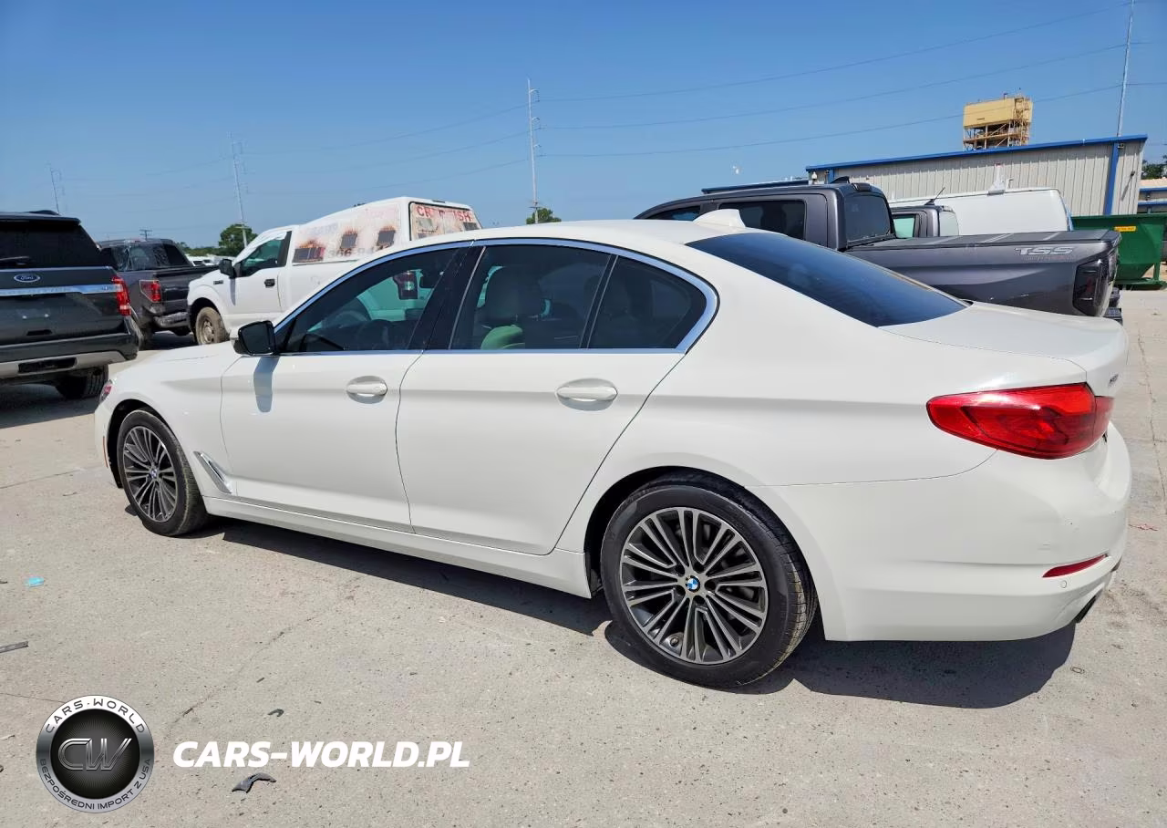 2019 BMW 530 Xi VIN:WBAJA7C59KWW17850 - 2
