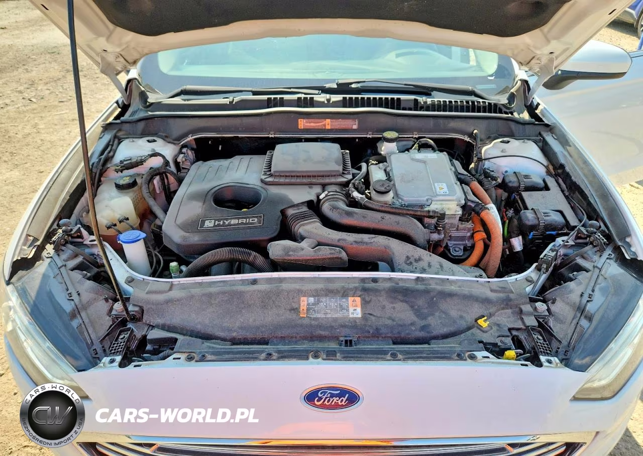 2018 Ford Fusion S Hybrid VIN:3FA6P0UU3JR141834 - 11