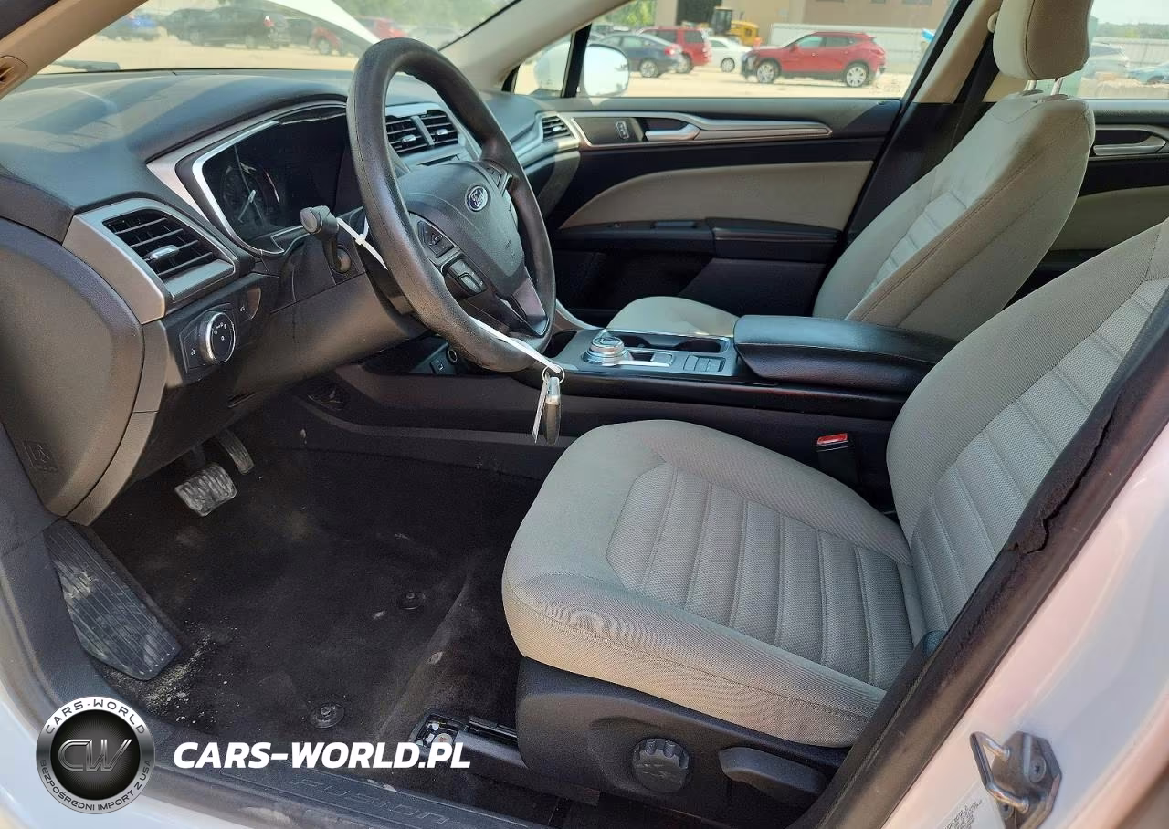 2018 Ford Fusion S Hybrid VIN:3FA6P0UU3JR141834 - 7