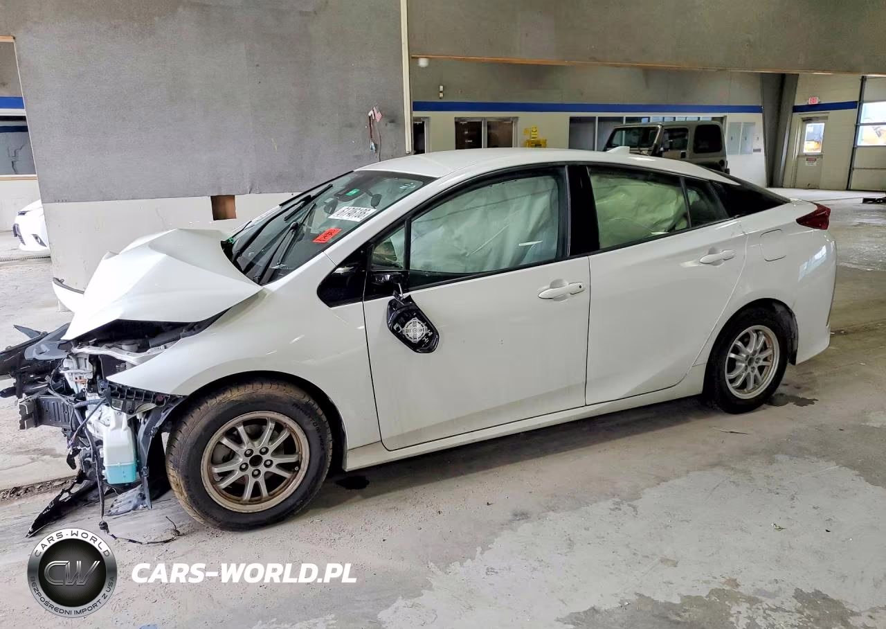 2017 Toyota Prius Prime Plus VIN:JTDKARFP9H3050940 - 1