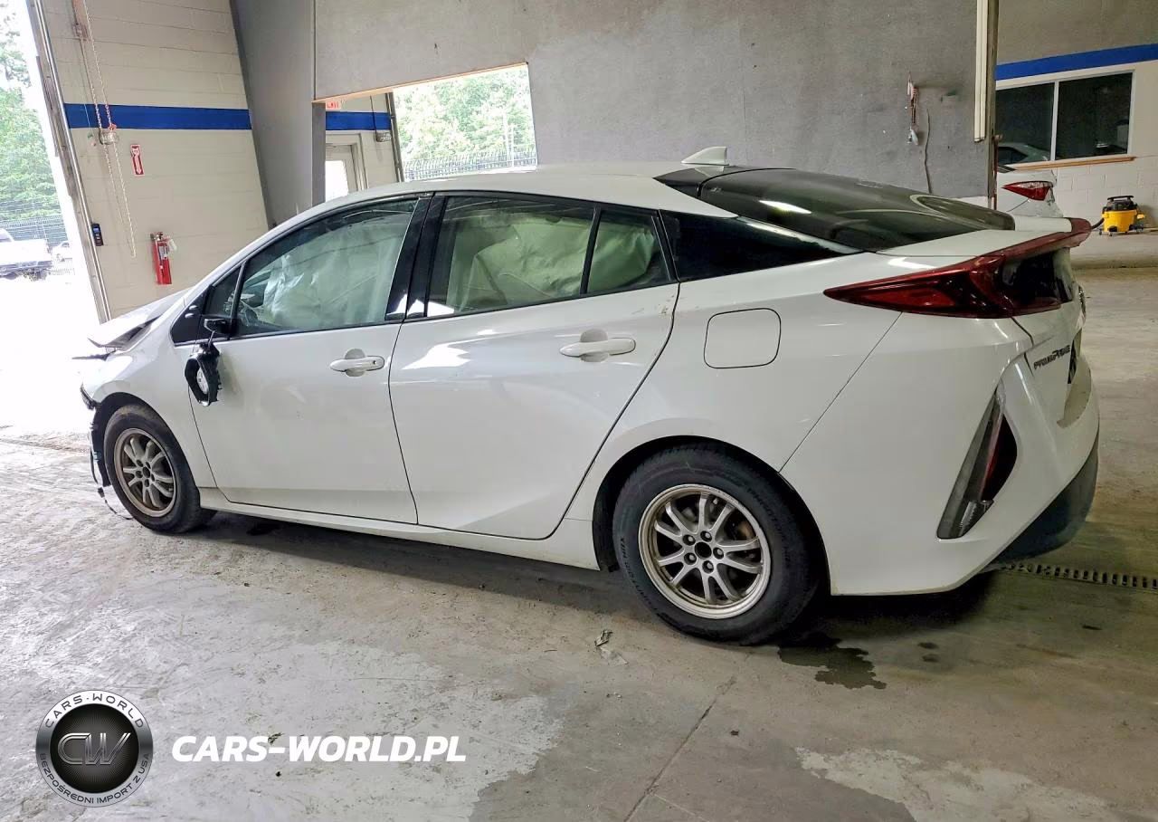 2017 Toyota Prius Prime Plus VIN:JTDKARFP9H3050940 - 2