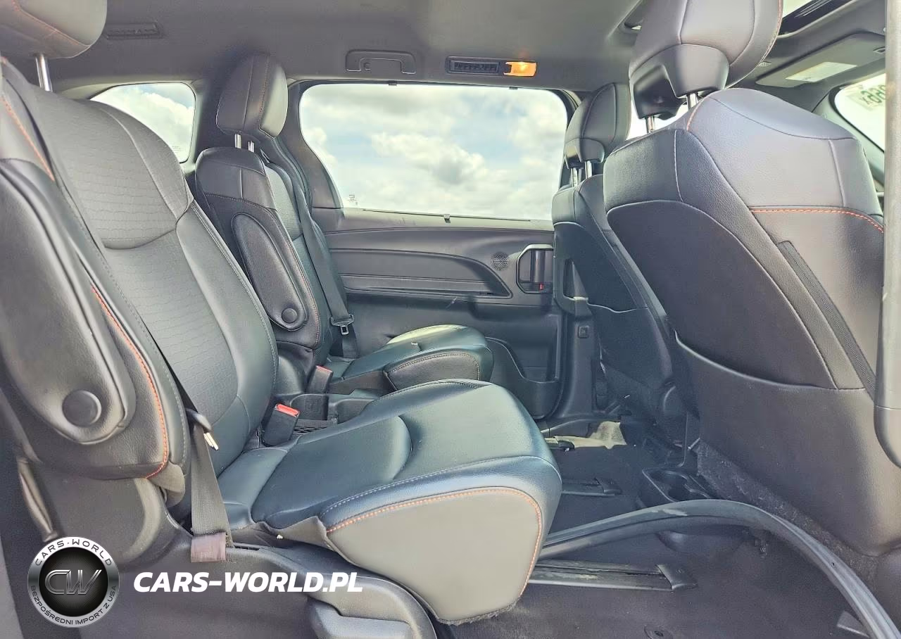 2022 Toyota Sienna Xse VIN:5TDDRKEC5NS096623 - 11