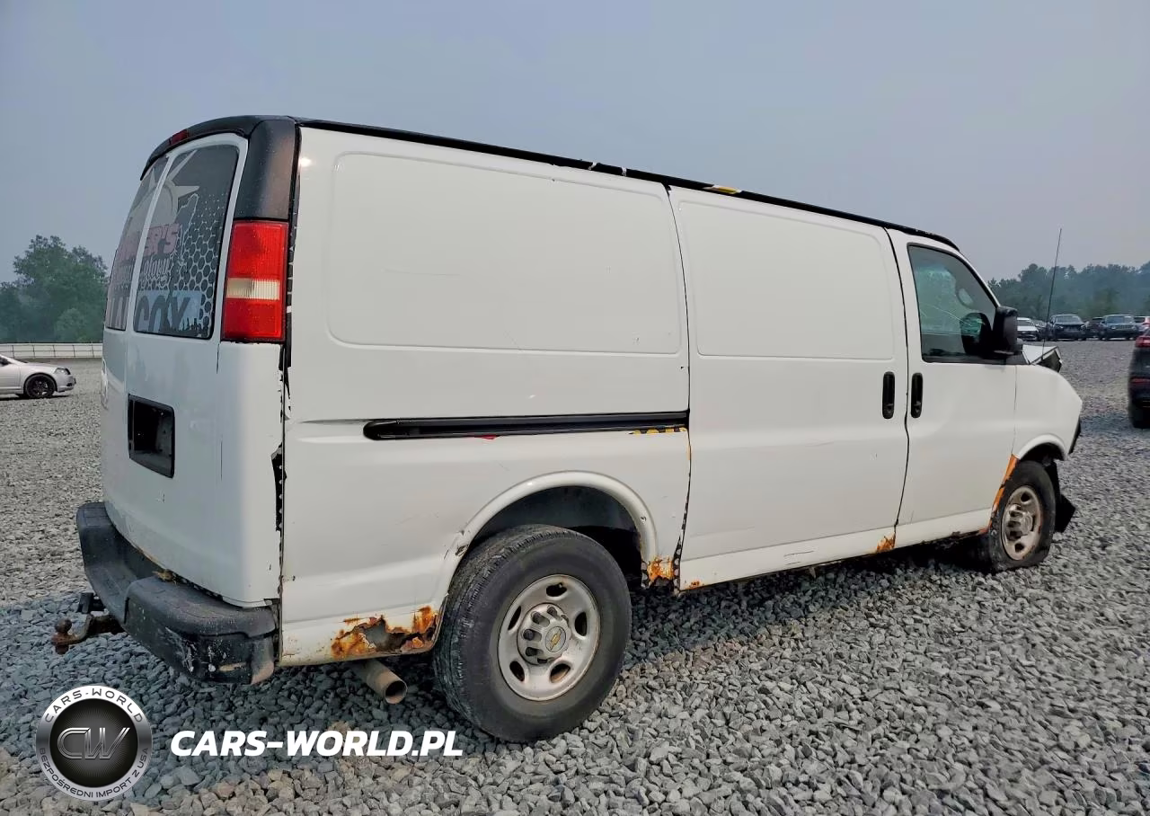 2004 Chevrolet Express G3500 VIN:1GCHG35U741124066 - 3