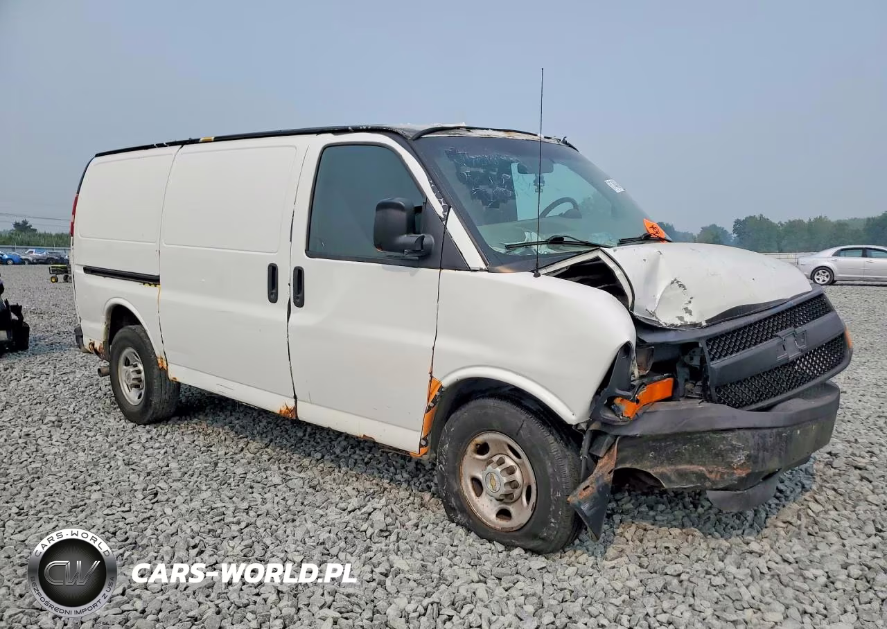 2004 Chevrolet Express G3500 VIN:1GCHG35U741124066 - 4