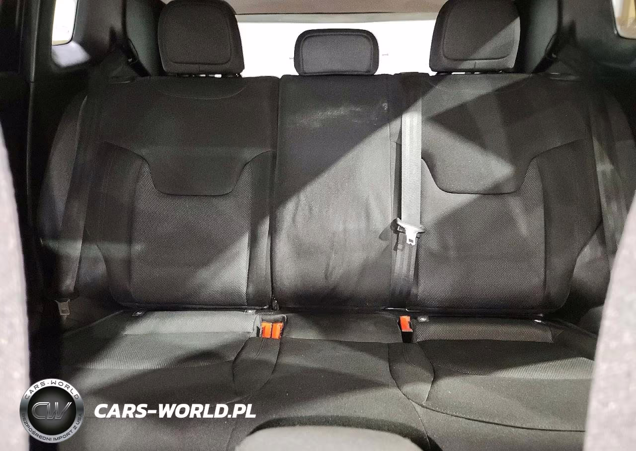 2018 Jeep Renegade Sport VIN:ZACCJBAB1JPH89308 - 10