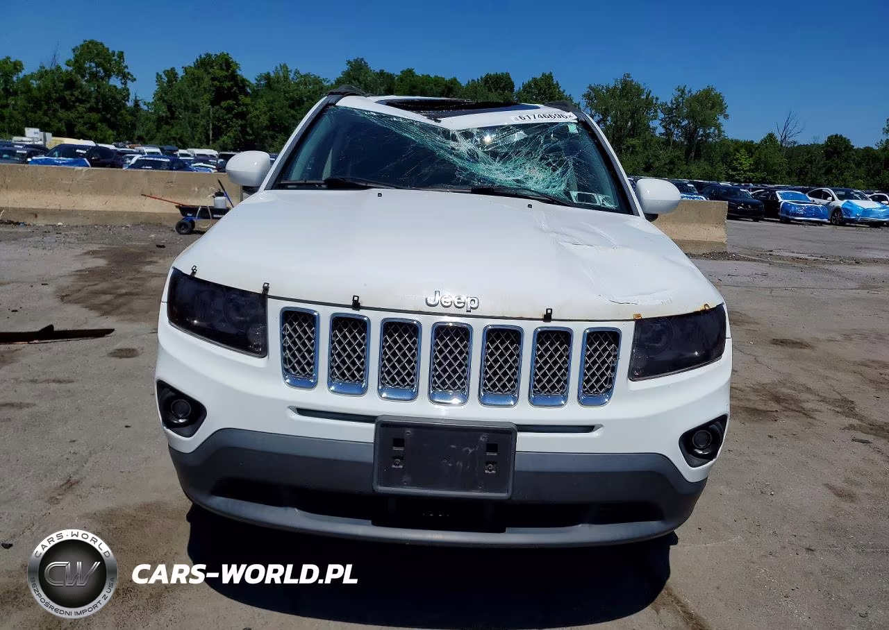 2014 Jeep Compass Latitude VIN:1C4NJDEB6ED521471 - 5