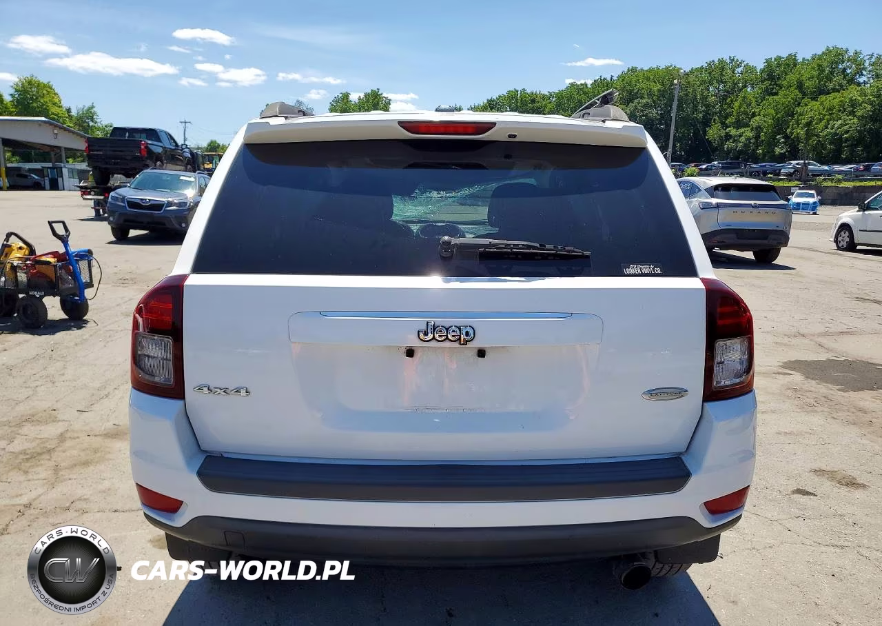 2014 Jeep Compass Latitude VIN:1C4NJDEB6ED521471 - 6