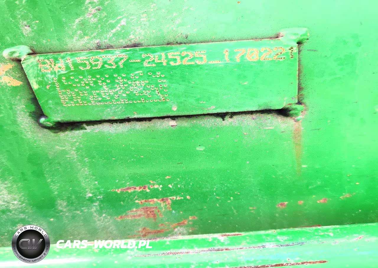 2021 John Deere 520M Loader VIN:1P0520MXTMD072720 - 10