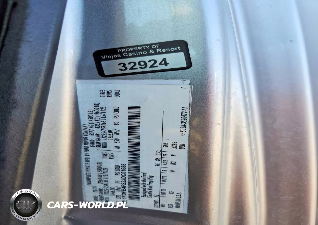 2018 Ford Econoline E450 Super Duty Cutaway Van VIN:1FDFE4FS2JDC01688 - 12