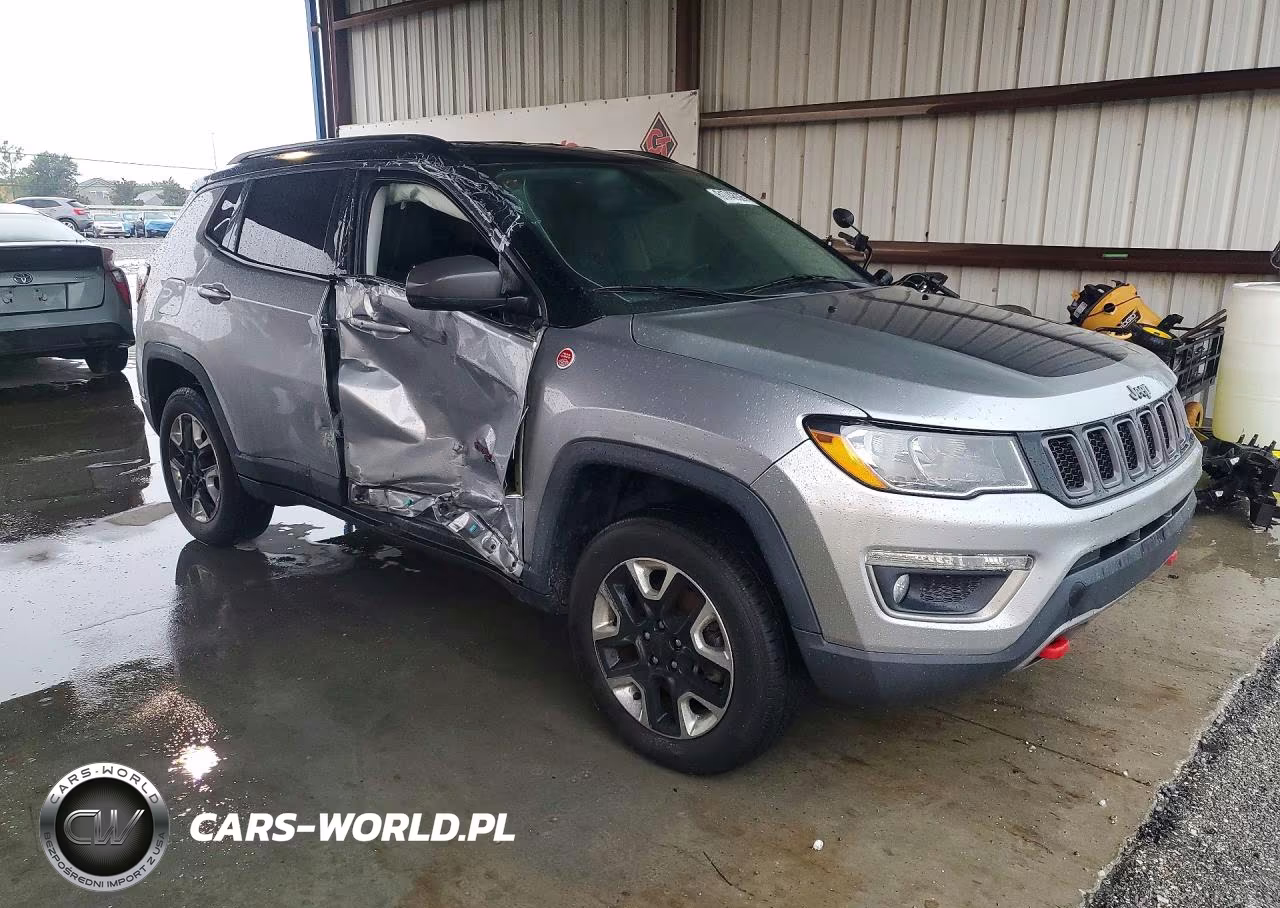 2018 Jeep Compass Trailhawk VIN:3C4NJDDB3JT441843 - 4