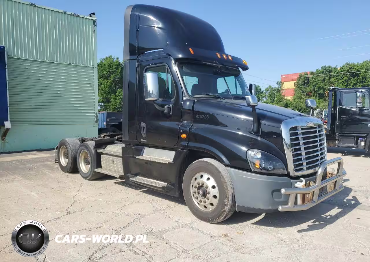 2017 FREIGHTLINER CASCADIA 1 