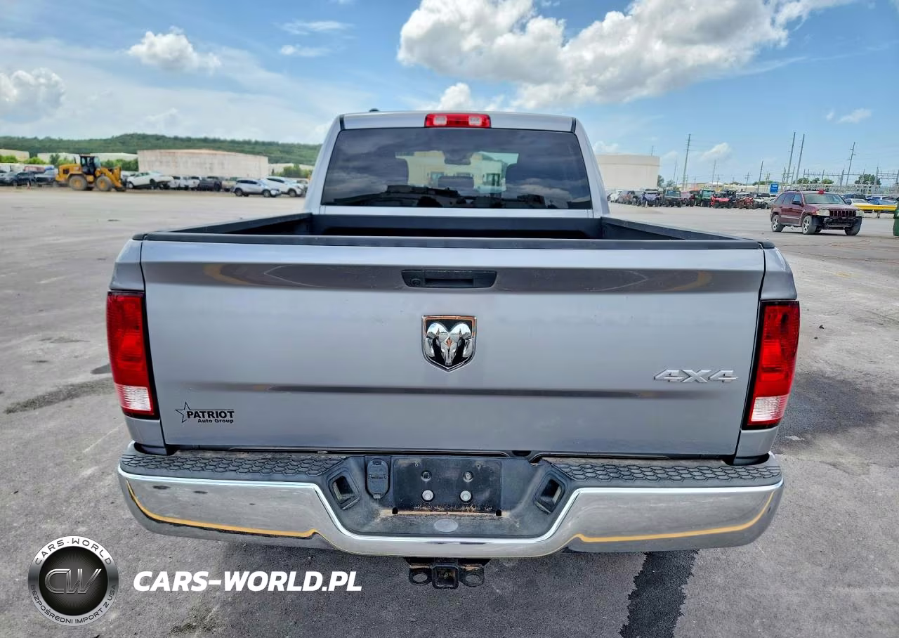 2021 Ram 1500 Classic Tradesman VIN:1C6RR7FG6MS524393 - 6