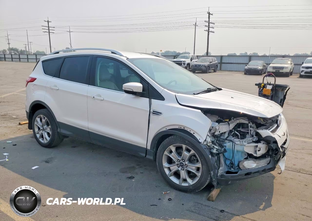 2016 Ford Escape Titanium VIN:1FMCU9JX1GUC79717 - 4