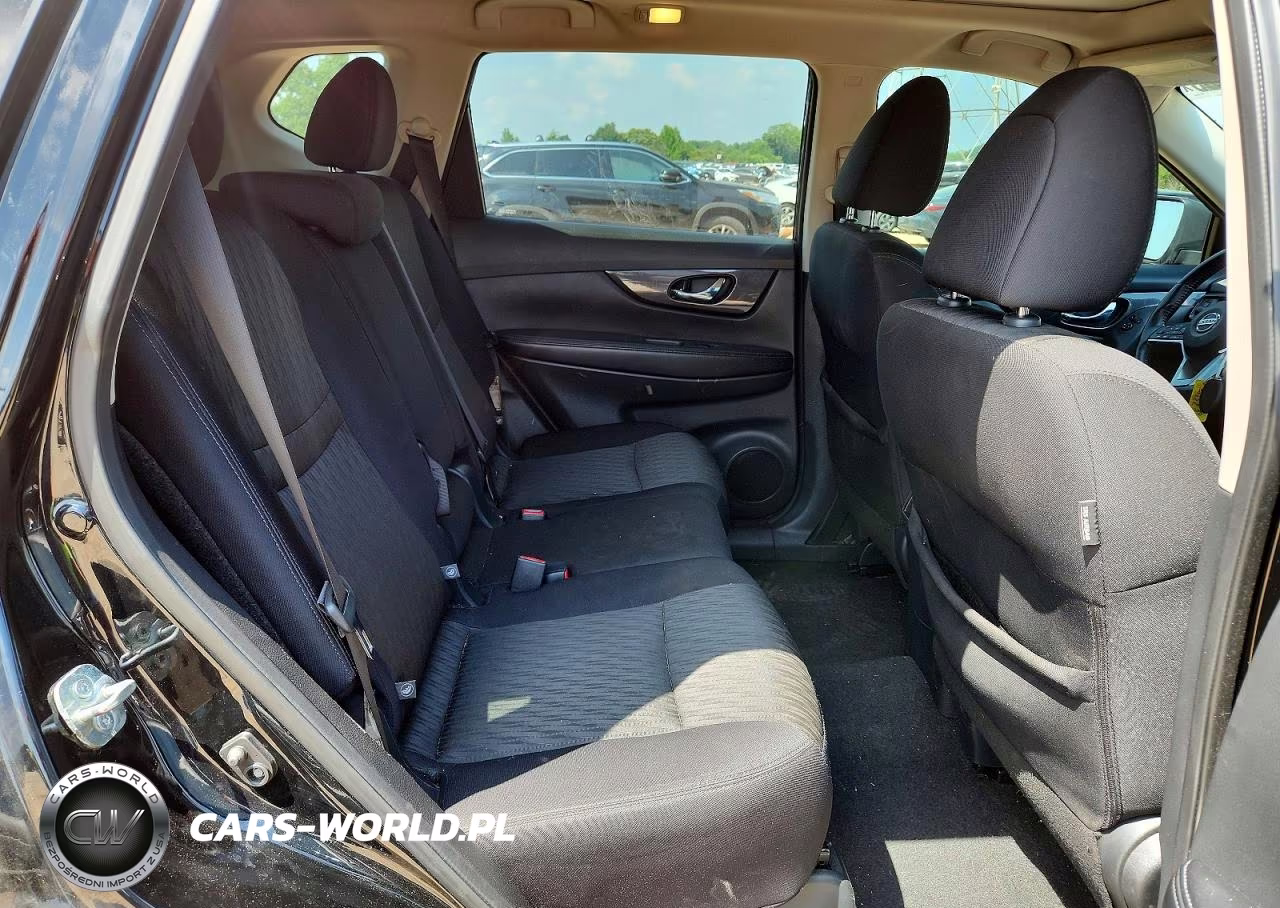 2018 Nissan Rogue S VIN:5N1AT2MV0JC805439 - 10