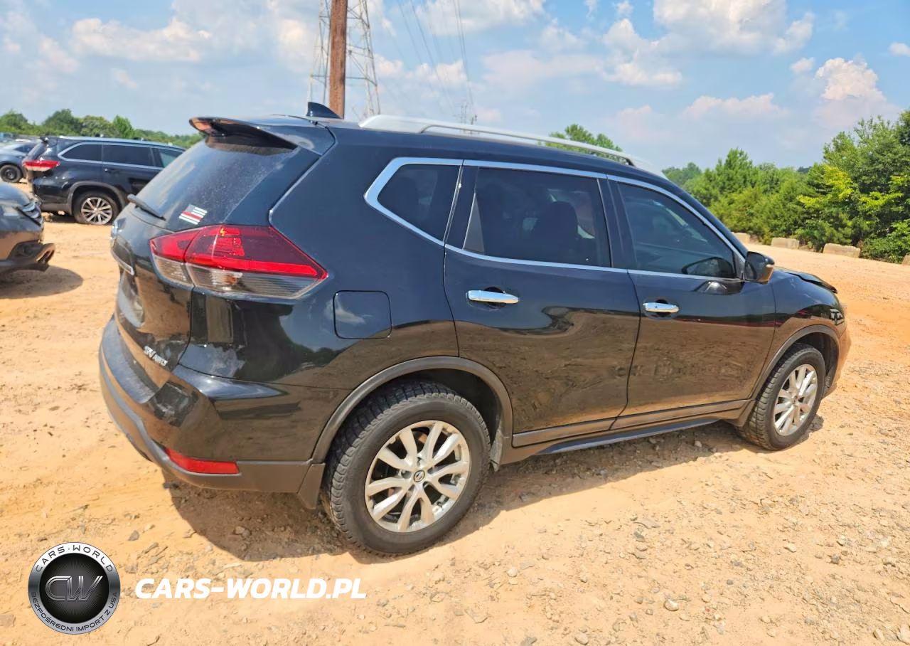 2018 Nissan Rogue S VIN:5N1AT2MV0JC805439 - 3